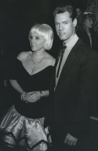 Randy Travis and wife Elizabeth , __Libby__ 1990.jpg